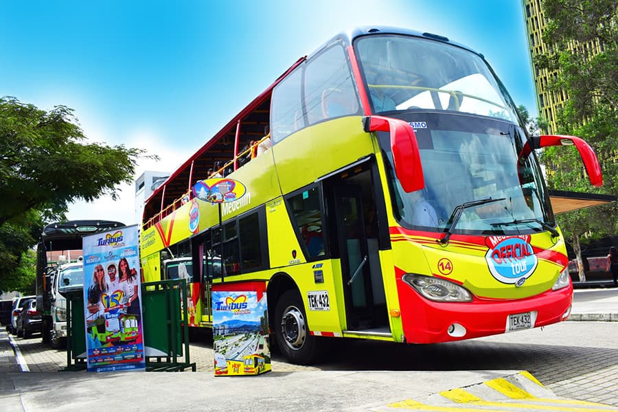 City Tour Medellín + TuriWalking - Turibus Colombia