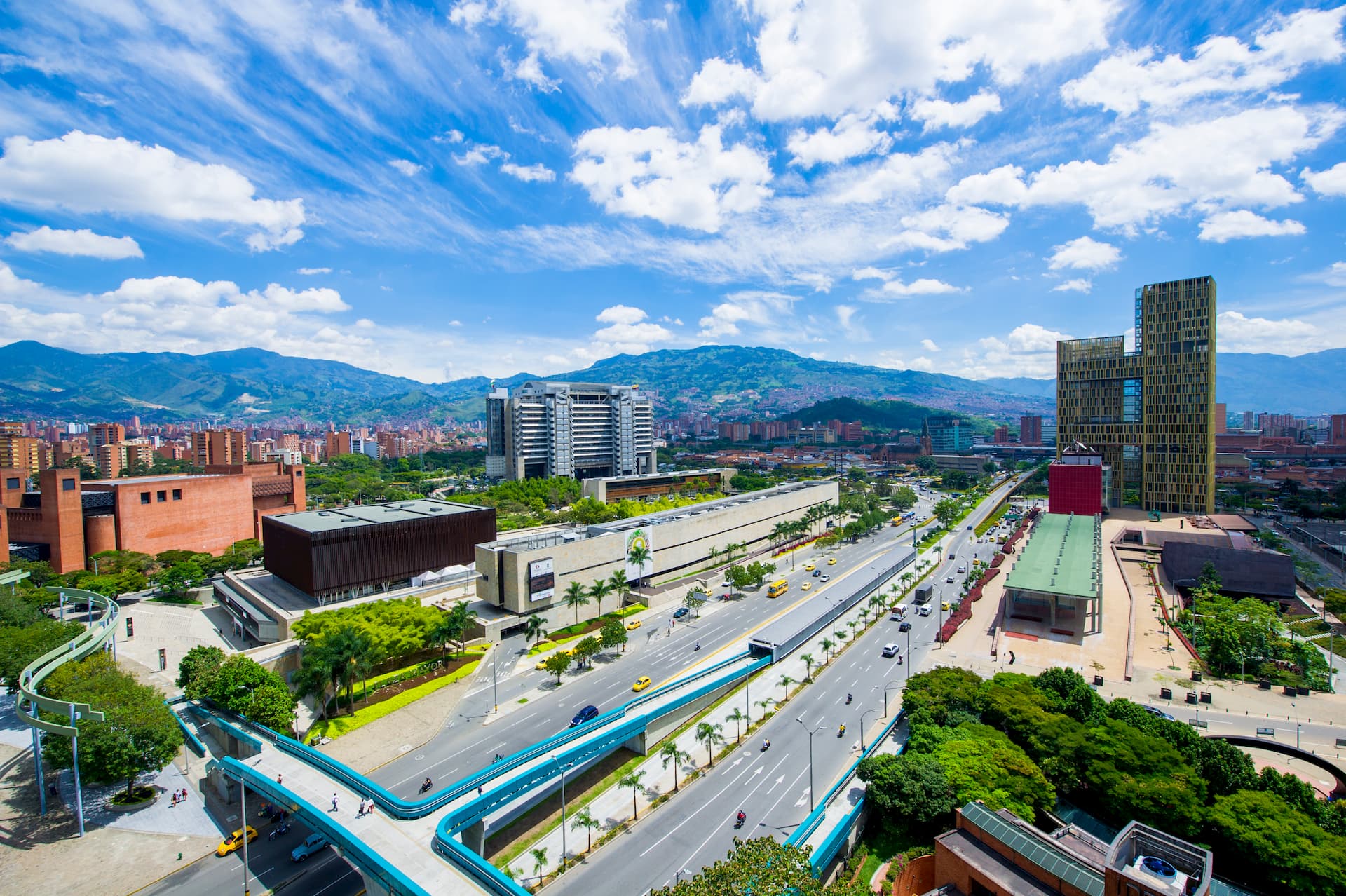 City Tour en Privado por Medellín con Turibus